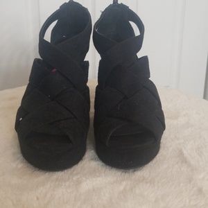 Black Velvet Kenzie wedges